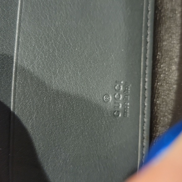 Authentic Gucci zippy wallet - Picture 7 of 9
